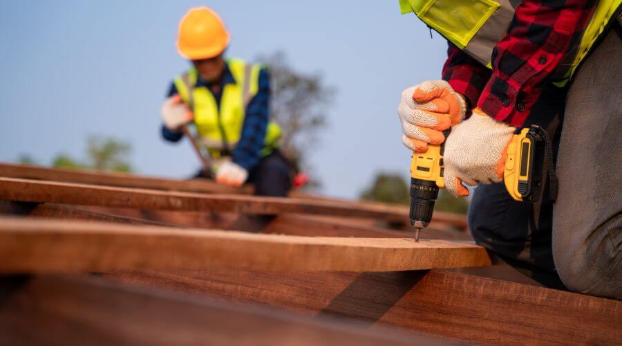 Expert Emergency Roof Repairs services in Crestwood, IL